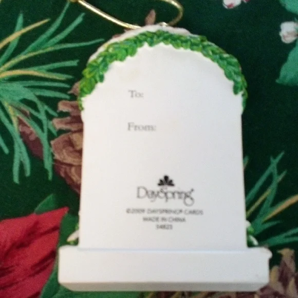 Dayspring Festive Red Door Holiday Ornament 2009 - Picture 2 of 4